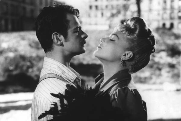 Serge Reggiani and Simone Signoret in the movie "Casque D'or."