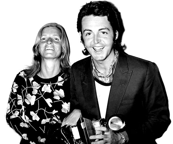 Paul and Linda McCartney at the 1971 Grammy Awards, where he receives the award for original score written for a motion picture or a television special on behalf of the Beatles for "Let It Be."